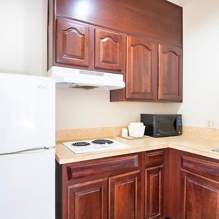 Oyo Townhouse Clute Lake Jackson Εξωτερικό φωτογραφία