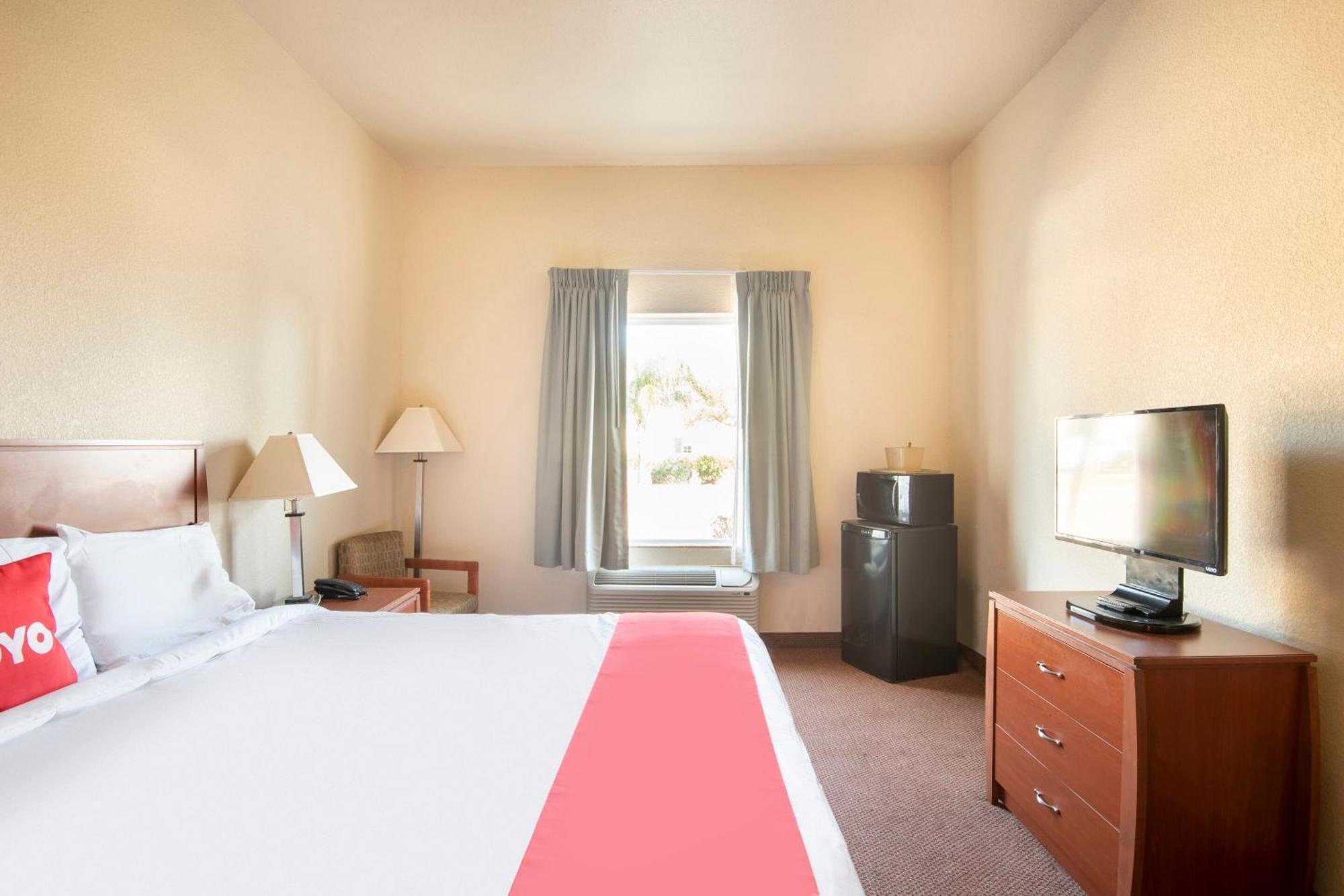 Oyo Townhouse Clute Lake Jackson Εξωτερικό φωτογραφία